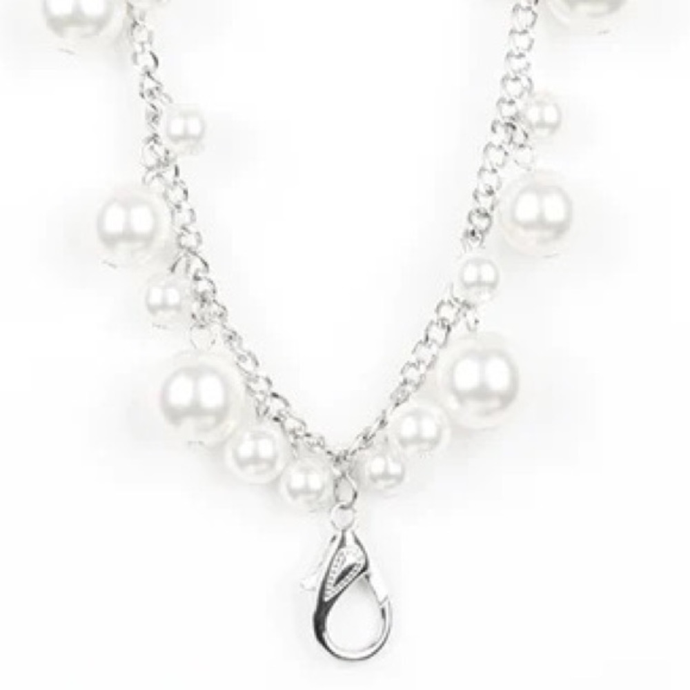 Pearl Lanyard - Picture 3 of 3